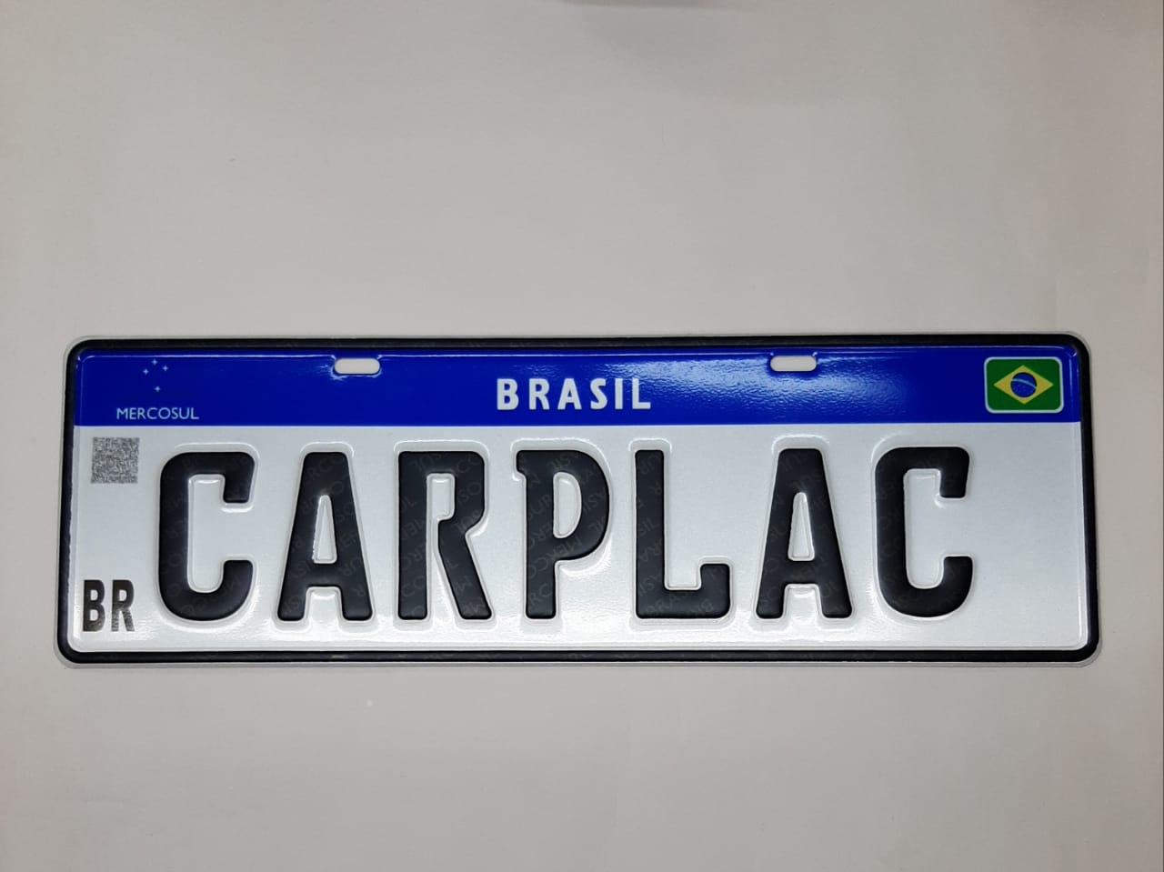 PLACA CARRO OFICIAL